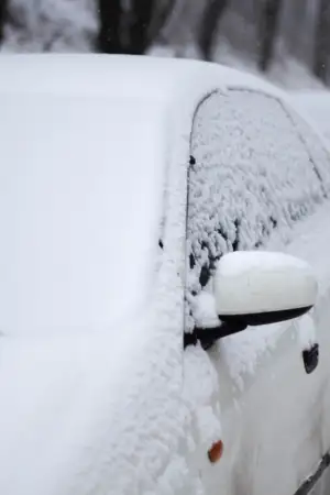 Depressão Ingrid: cinco distritos sob aviso vermelho por causa da queda de neve